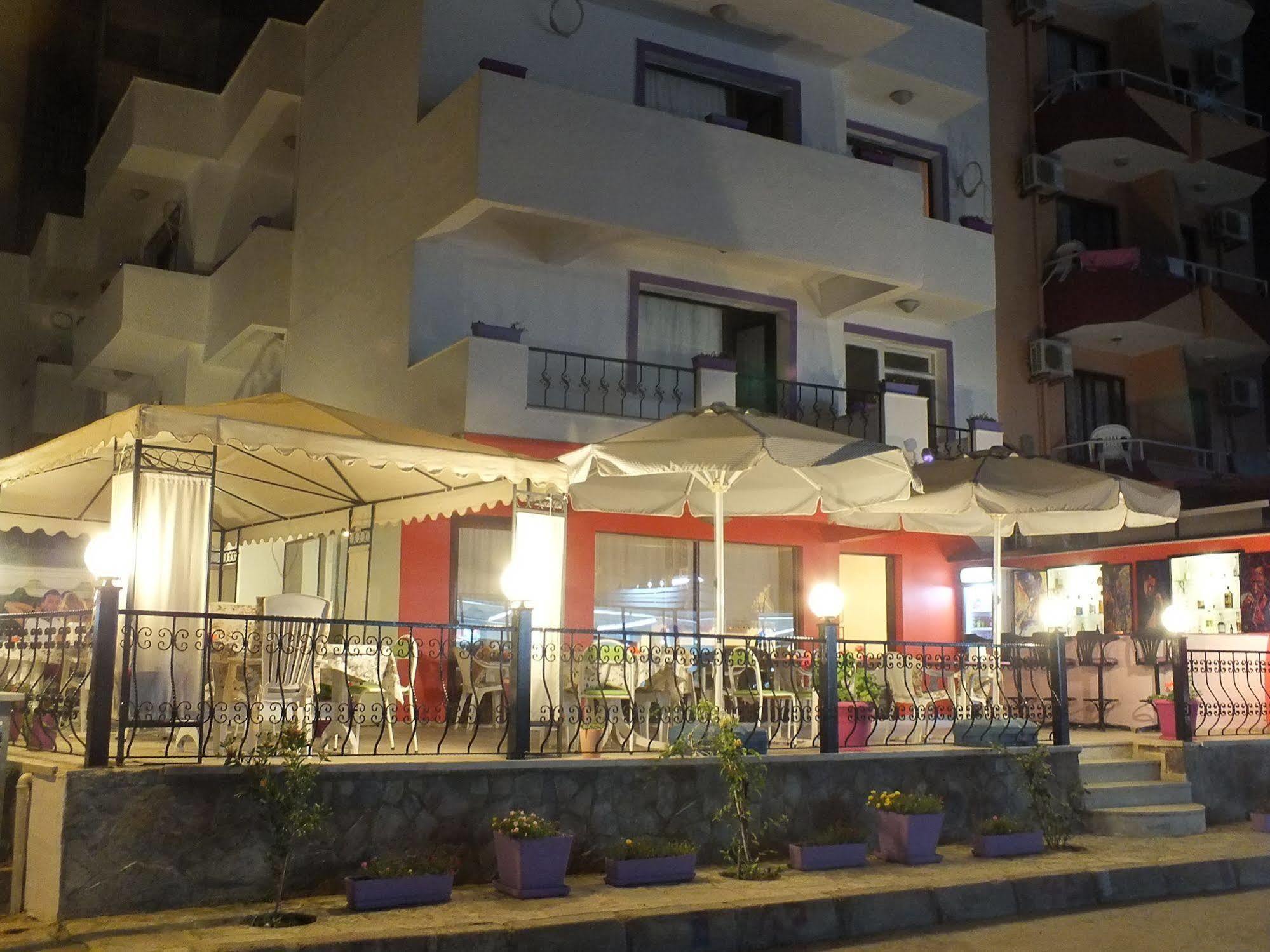 קוסדסי Hotel Dorukhan מראה חיצוני תמונה